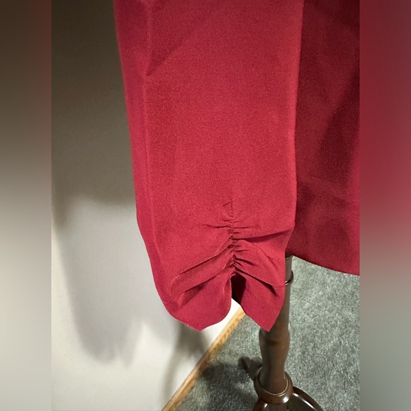 Maroon business women blazer / size 16 / in Perfect condition - Picture 3 of 6